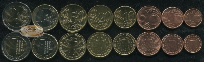 Нидерланды. Набор евро (8 монет. 2 биметалла) 2005