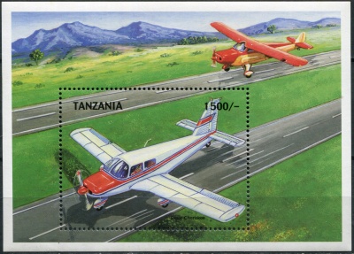 Танзания. 1999. Линия самолётов Piper PA-28 Cherokee (Блок. MNH OG)