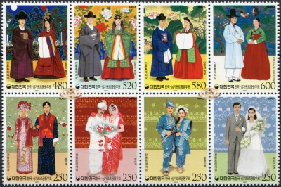 Южная Корея. 2007. Традиционные свадебные наряды (Сцепка. MNH OG)