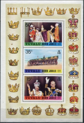 Тувалу. 1977. 25 лет правления королевы Елизаветы II (Малый лист. MNH OG)