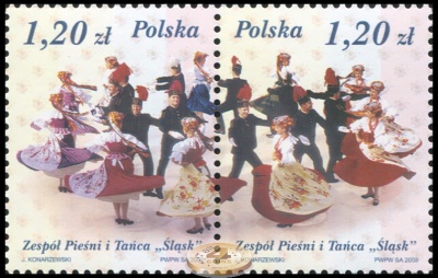 Польша. 2003. 50 лет ансамблю Песни и Танца Śląsk (Сцепка. MNH OG)