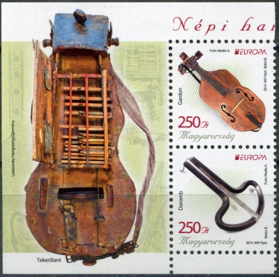 Венгрия. 2014. Национальные музыкальные инструменты (II) (Сцепка. MNH OG)