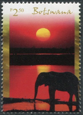Ботсвана. 2000. Африканский слон (Loxodonta africana), река Чобе (Почтовая марка. MNH OG)