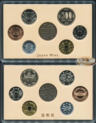 Япония. Официальный набор в пластике (6 монет+1 жетон) 2012
