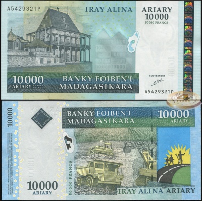 Мадагаскар. 10000 ариари (Unc) 2007