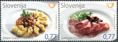 Словения. 2015. Словенская гастрономия (Сцепка. MNH OG)