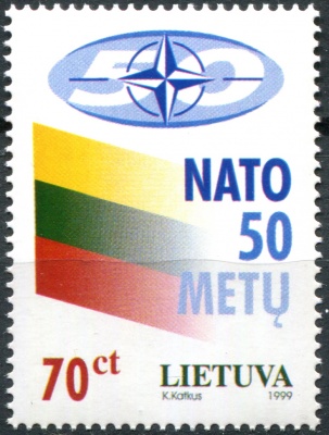 Литва. 1999. 50-летие НАТО (Почтовая марка. MNH OG)