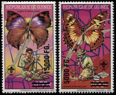 Гвинея. 1988. Бабочки и Скауты (Серия. MNH-MLH OG)