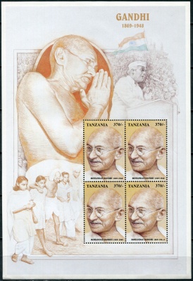 Танзания. 1998. 50 лет со дня смерти Махатмы Ганди, 1869-1948 (Малый лист. MNH OG)