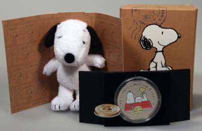 60 лет Peanuts. Снуппи (Монета и Игрушка)