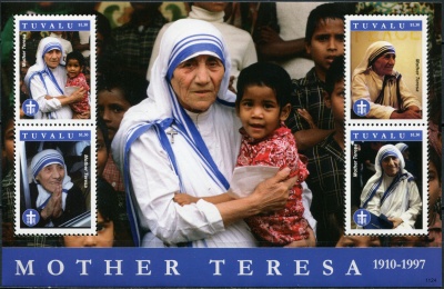 Тувалу. 2011. 100 лет со дня рождения Матери Терезы (2010) I (Малый лист. MNH OG)